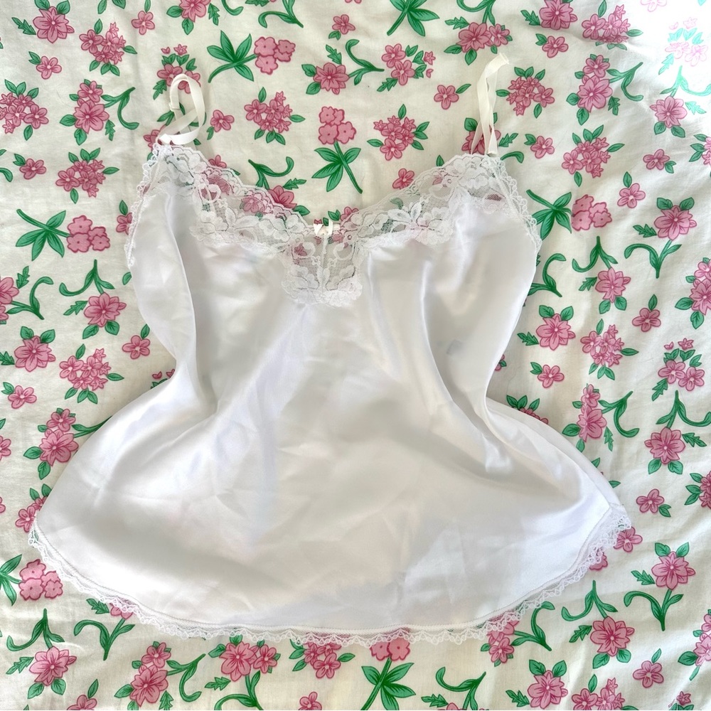 Vintage white slip top Size - Medium